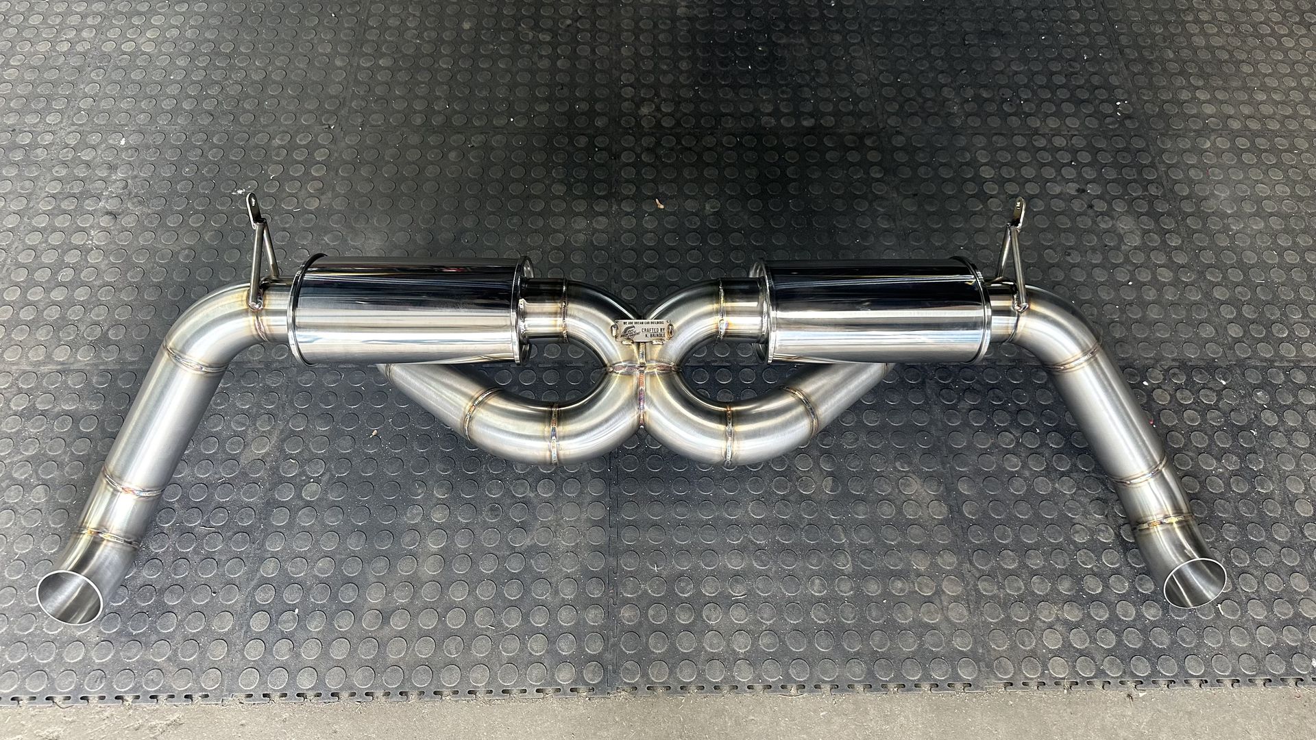 Muffler double en stainless fabriqué sur mesure par Perfect Tuning à Sherbrooke