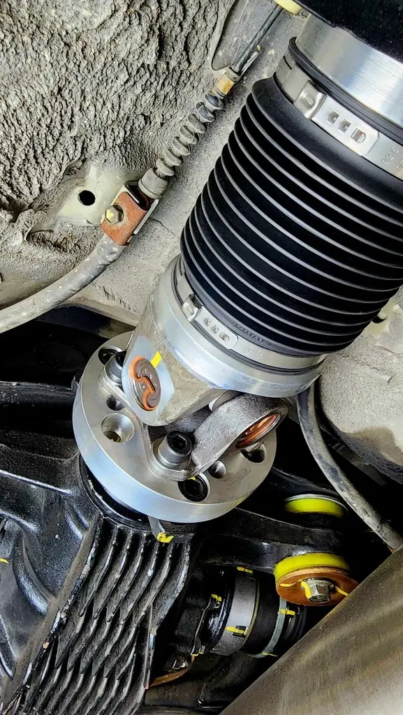 Dodge 8HP70 to Toyota Supra MKIV Driveshaft.webp